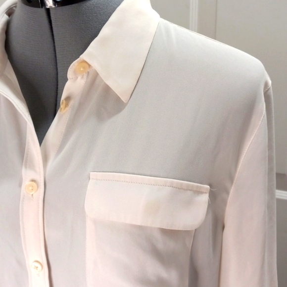Loft Sz Med Petite, Cream Blouse, Long Sleeve W/ Button up on sleeves. - Picture 3 of 5